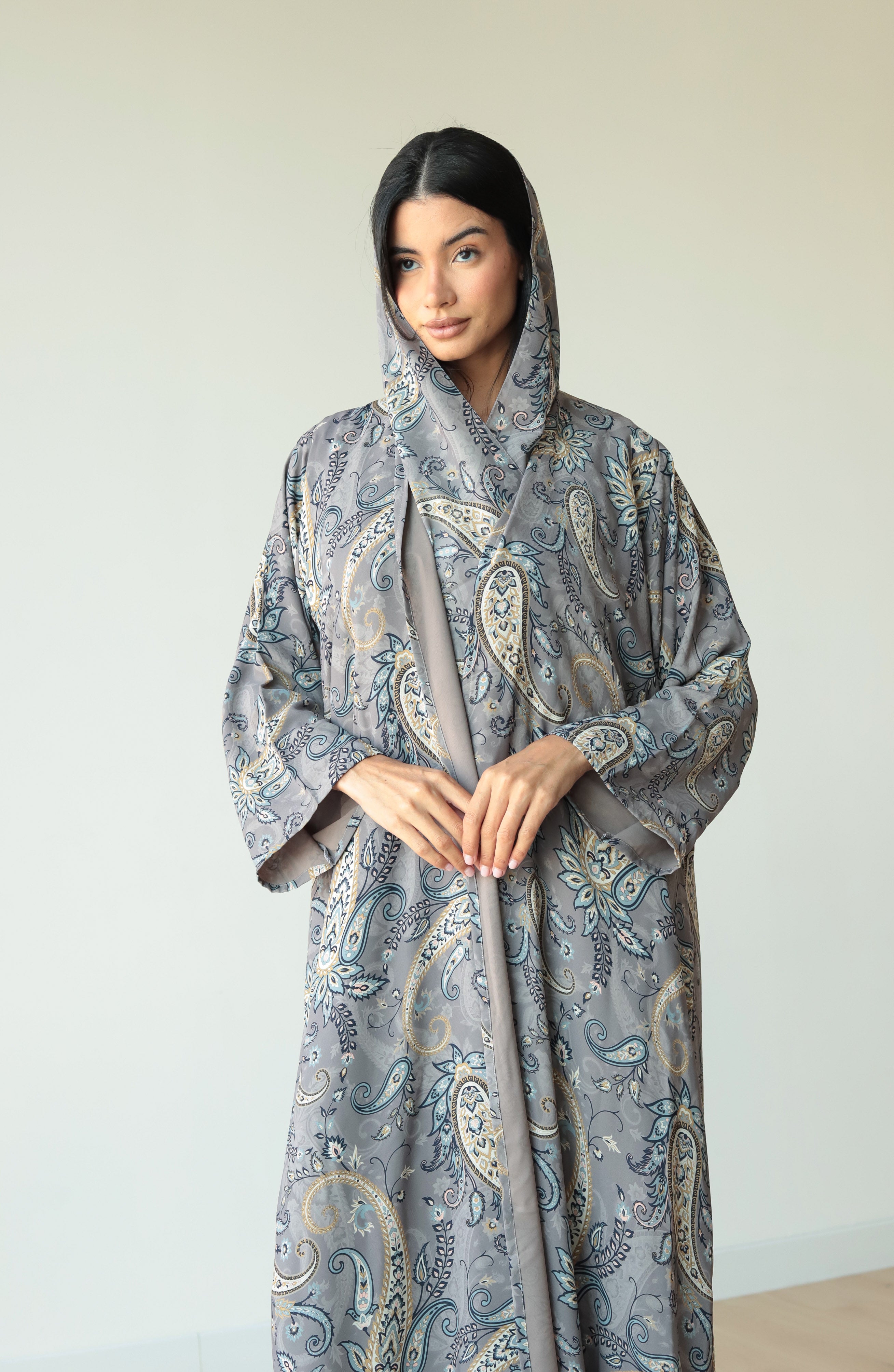 Basic Printed Paisley (Grey Abaya) - BasicAbaya