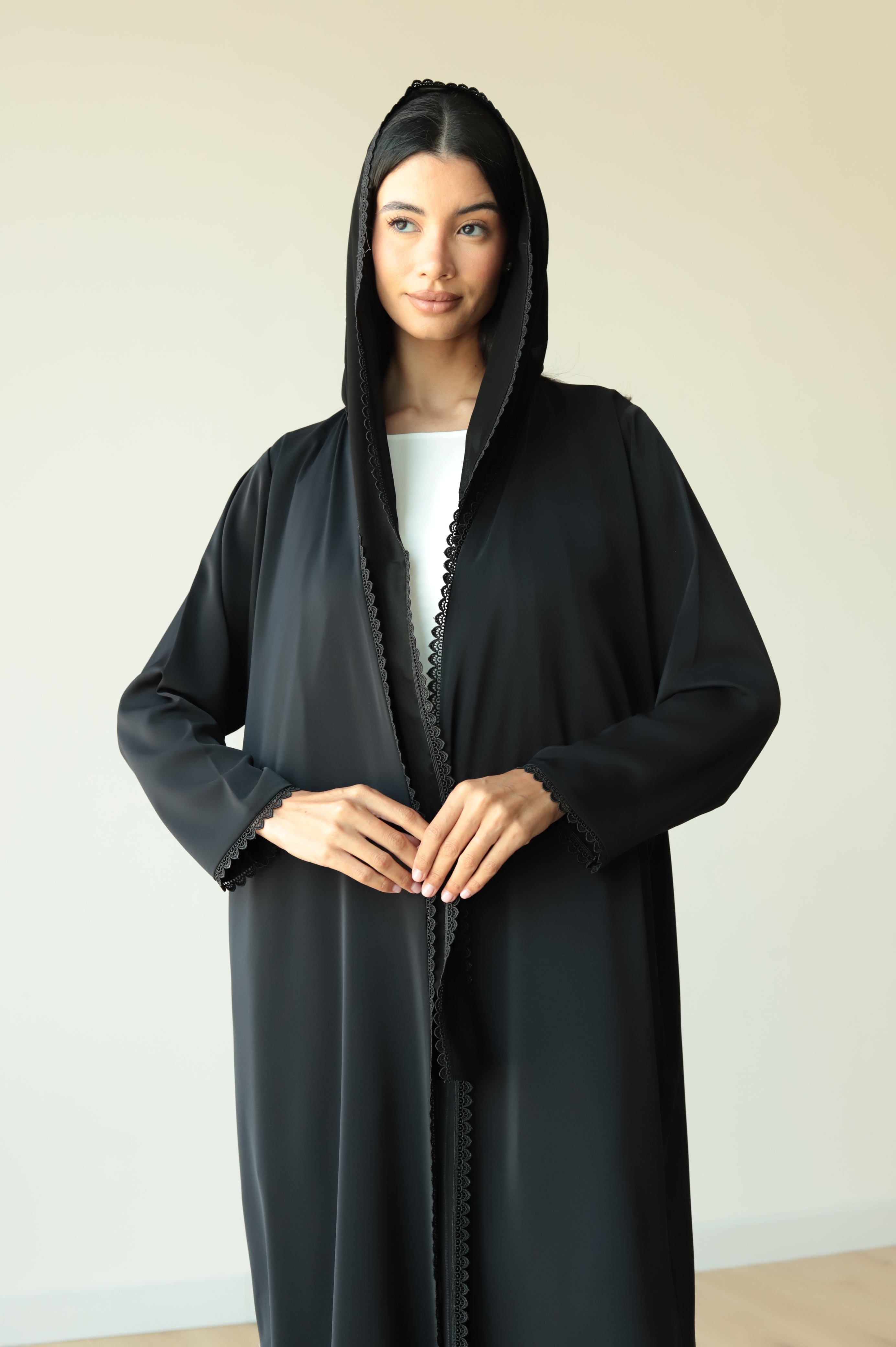 Basic Flowy Lace (Black Abaya) - BasicAbaya