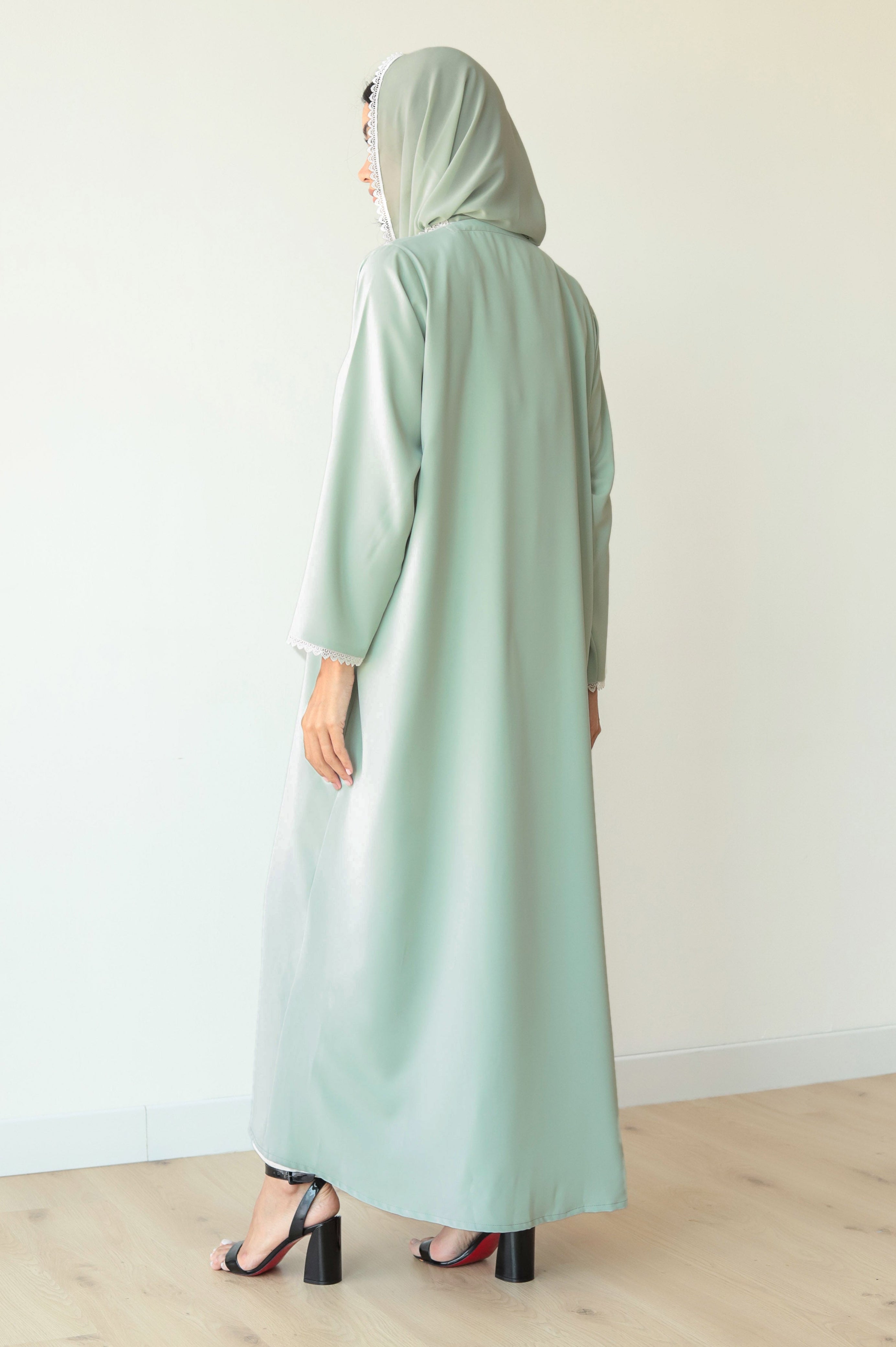 Basic Flowy Lace (Green Abaya) - BasicAbaya
