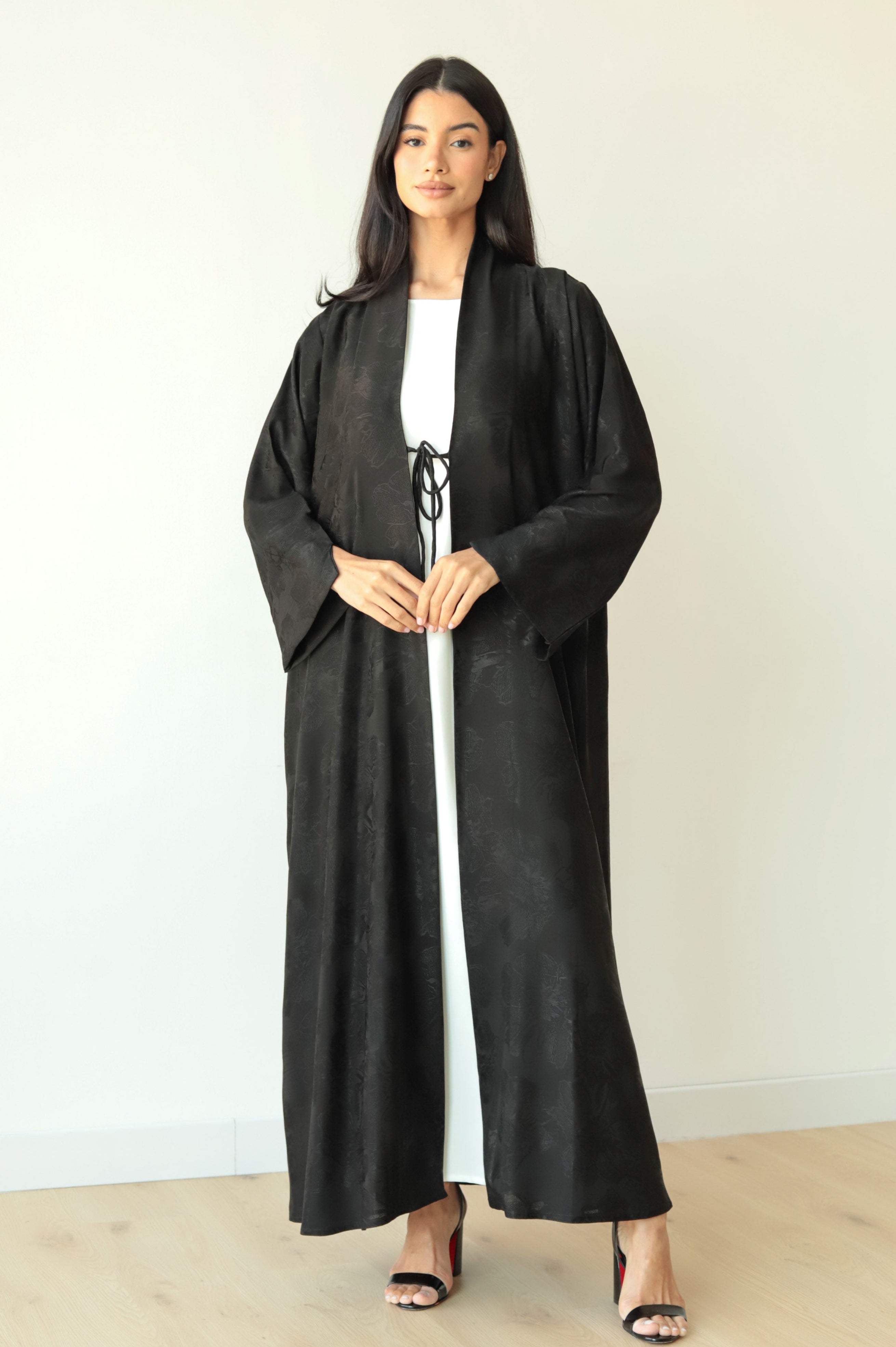 Basic Knots ( Black Abaya) - BasicAbaya