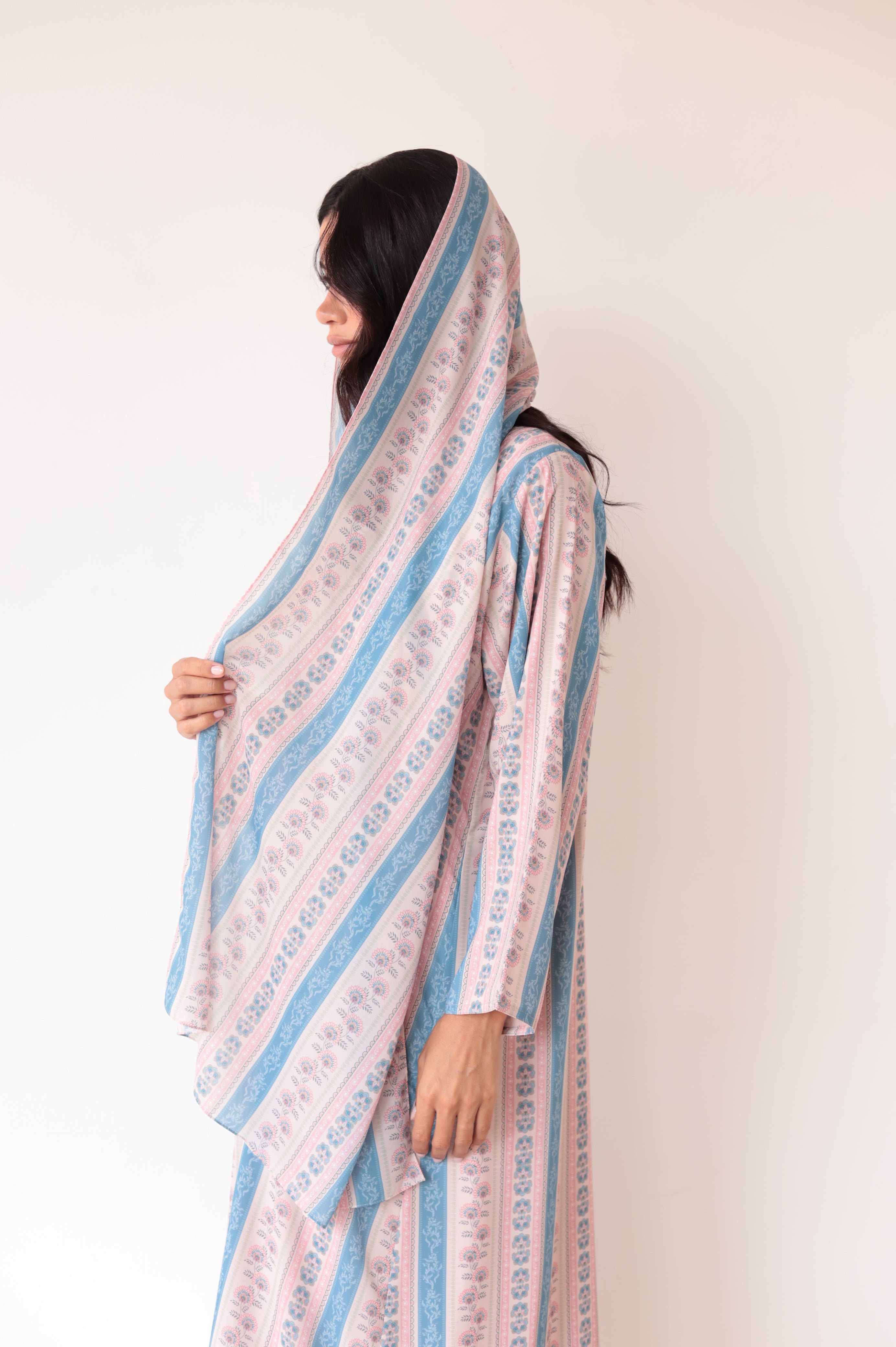 Basic Printed Button (Beige Abaya)