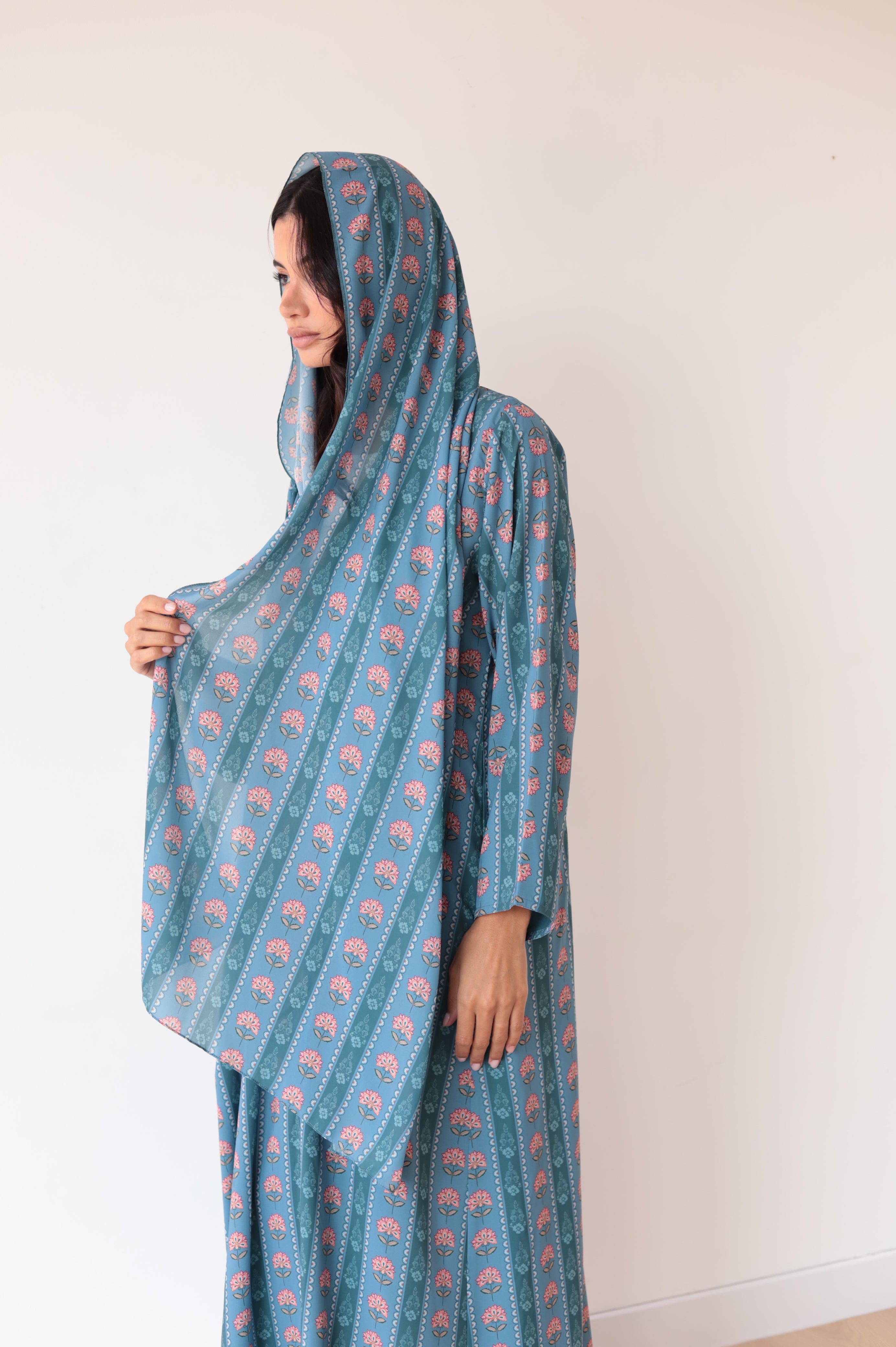 Basic Printed Button (Teal Blue Abaya)