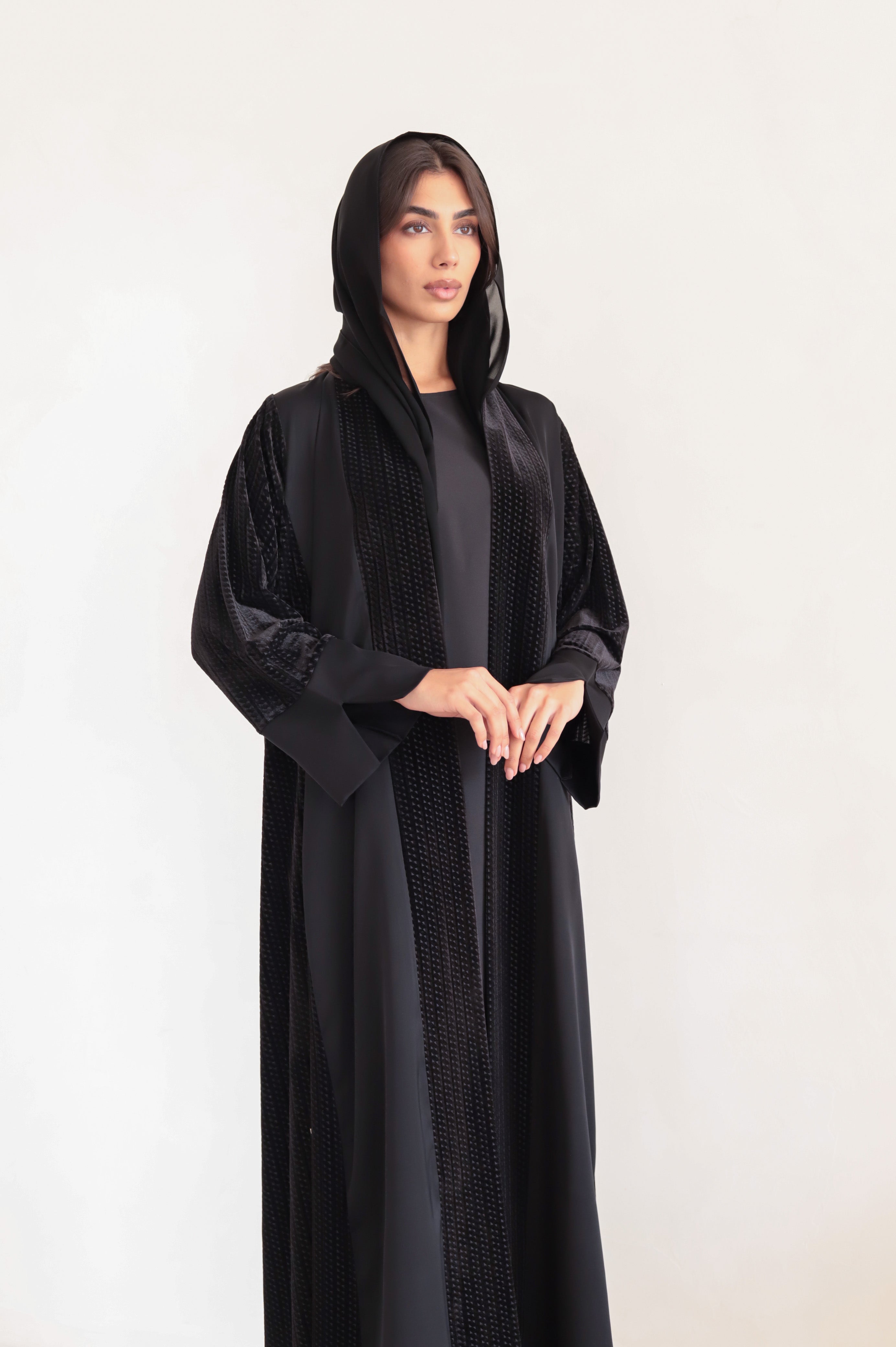 Basic Velvet Nada (Black Abaya)