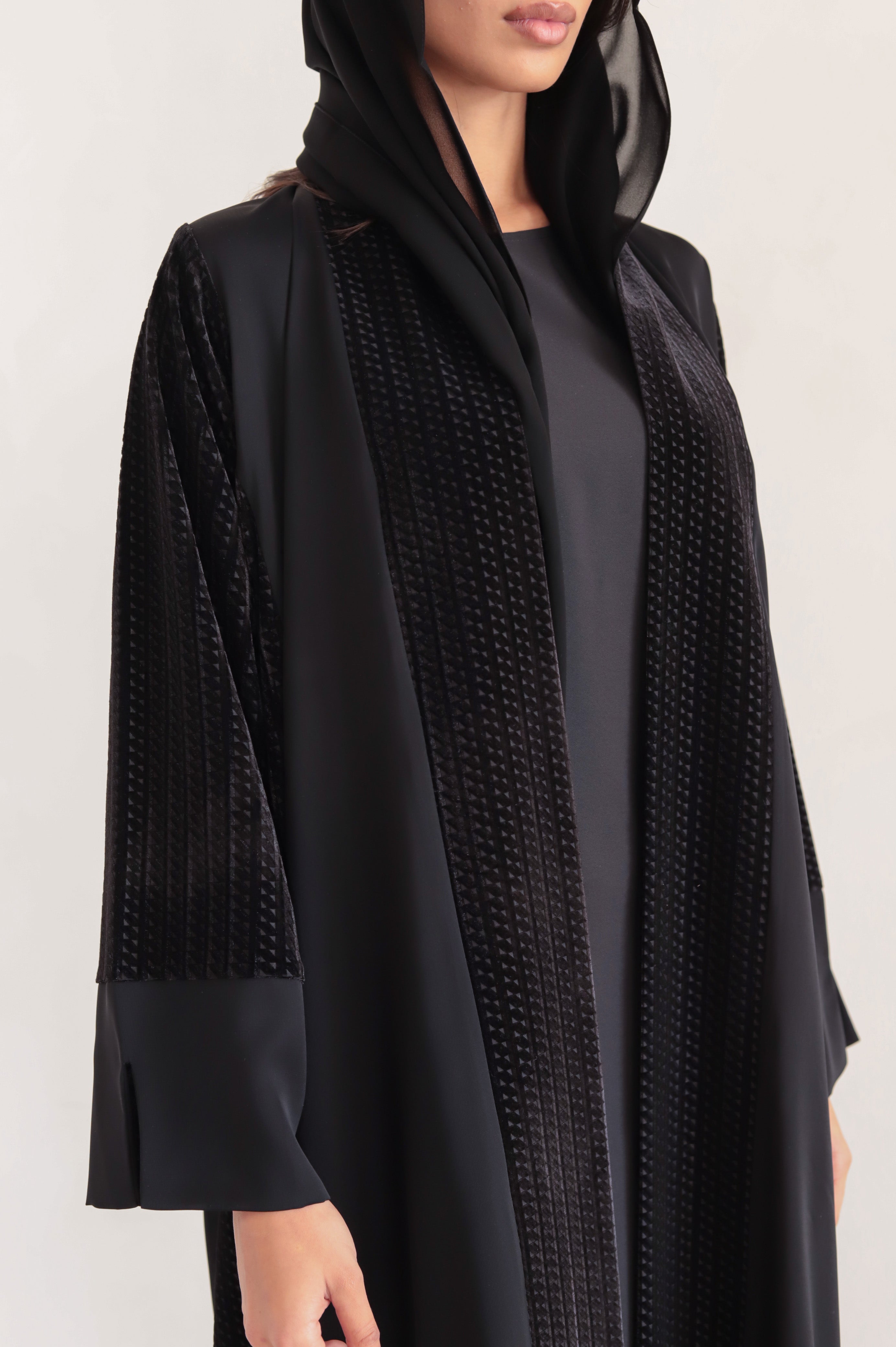 Basic Velvet Nada (Black Abaya)
