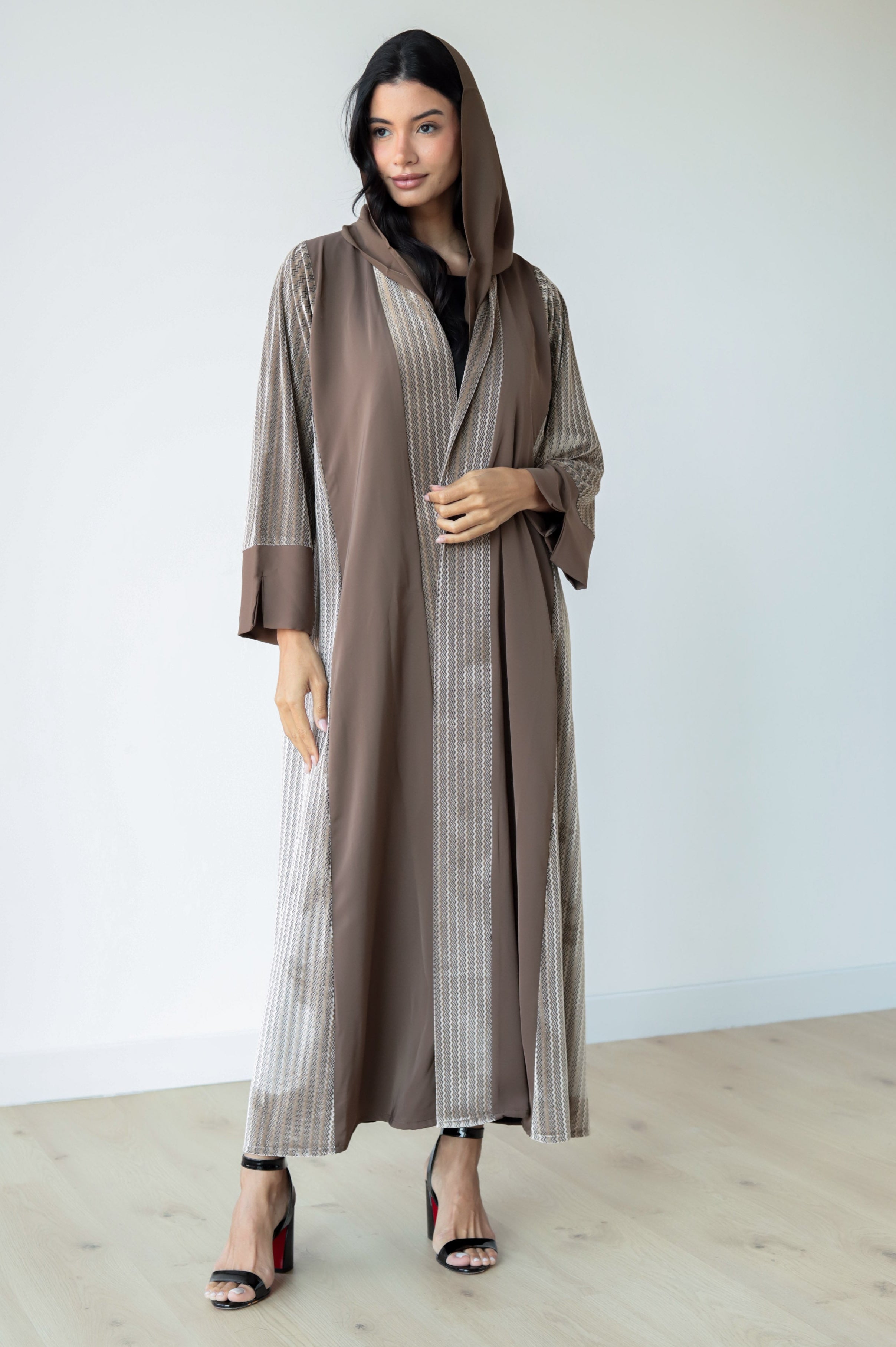 Basic Velvet Nada (Brown Abaya)