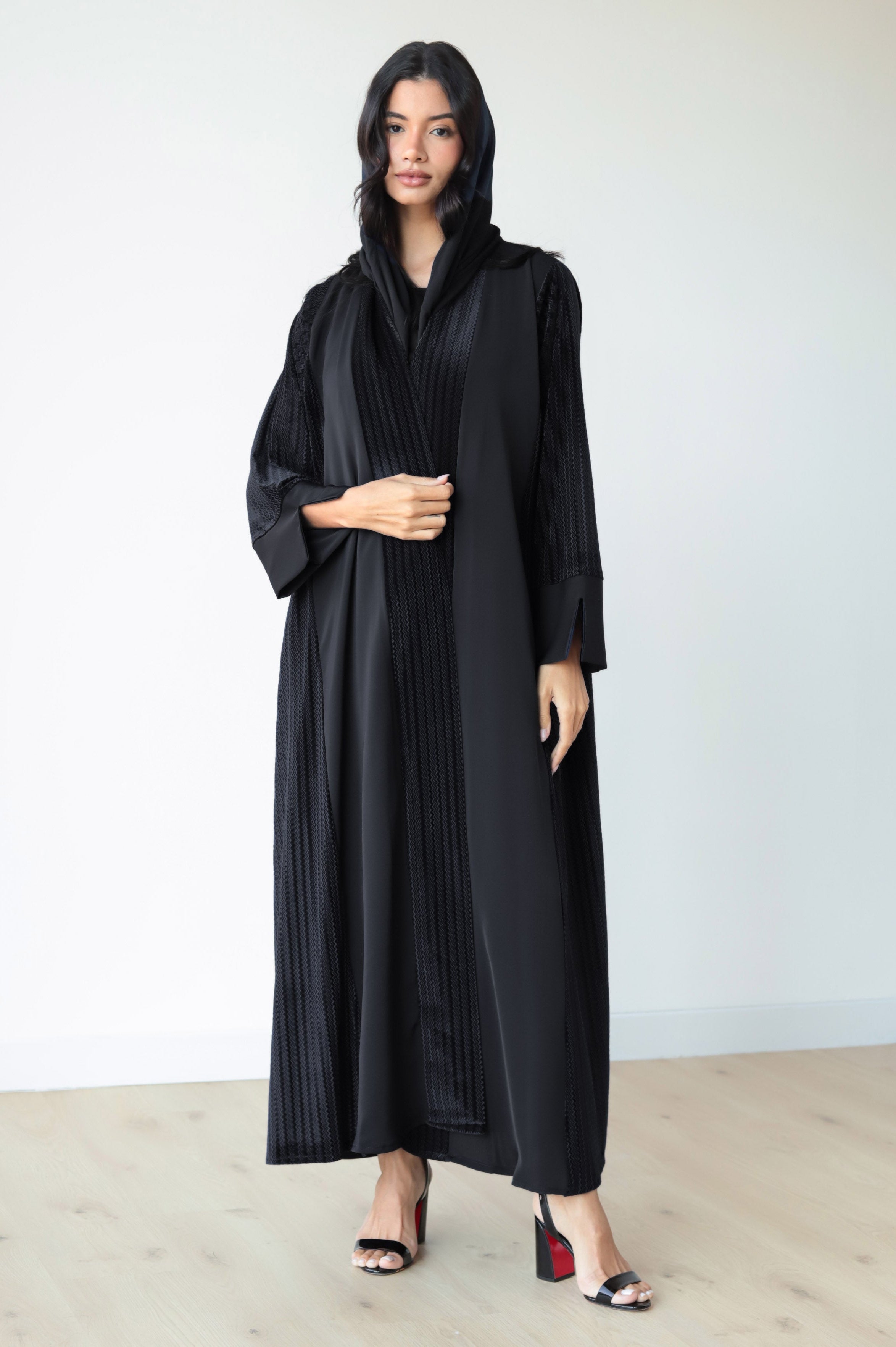 Basic Velvet Nada New (Black Abaya)