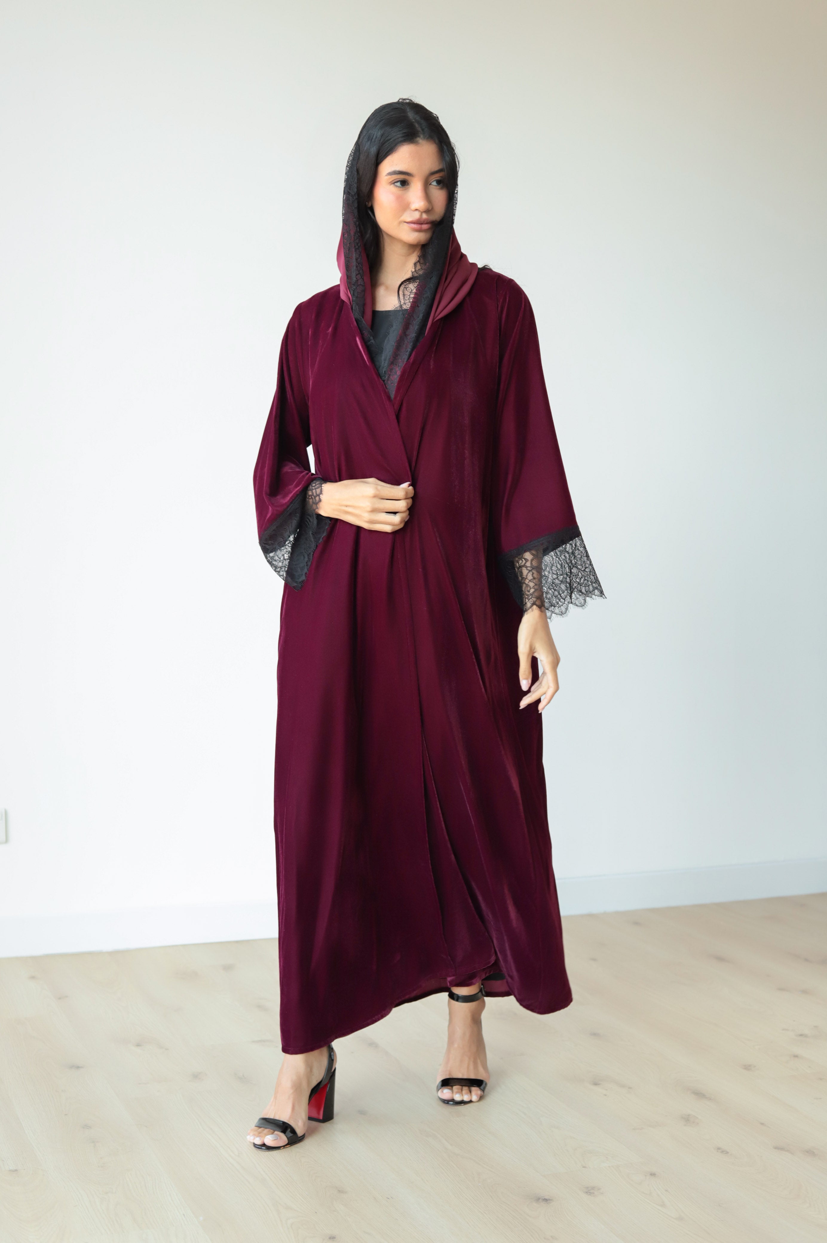 Basic Velvet Lace (Maroon Abaya)