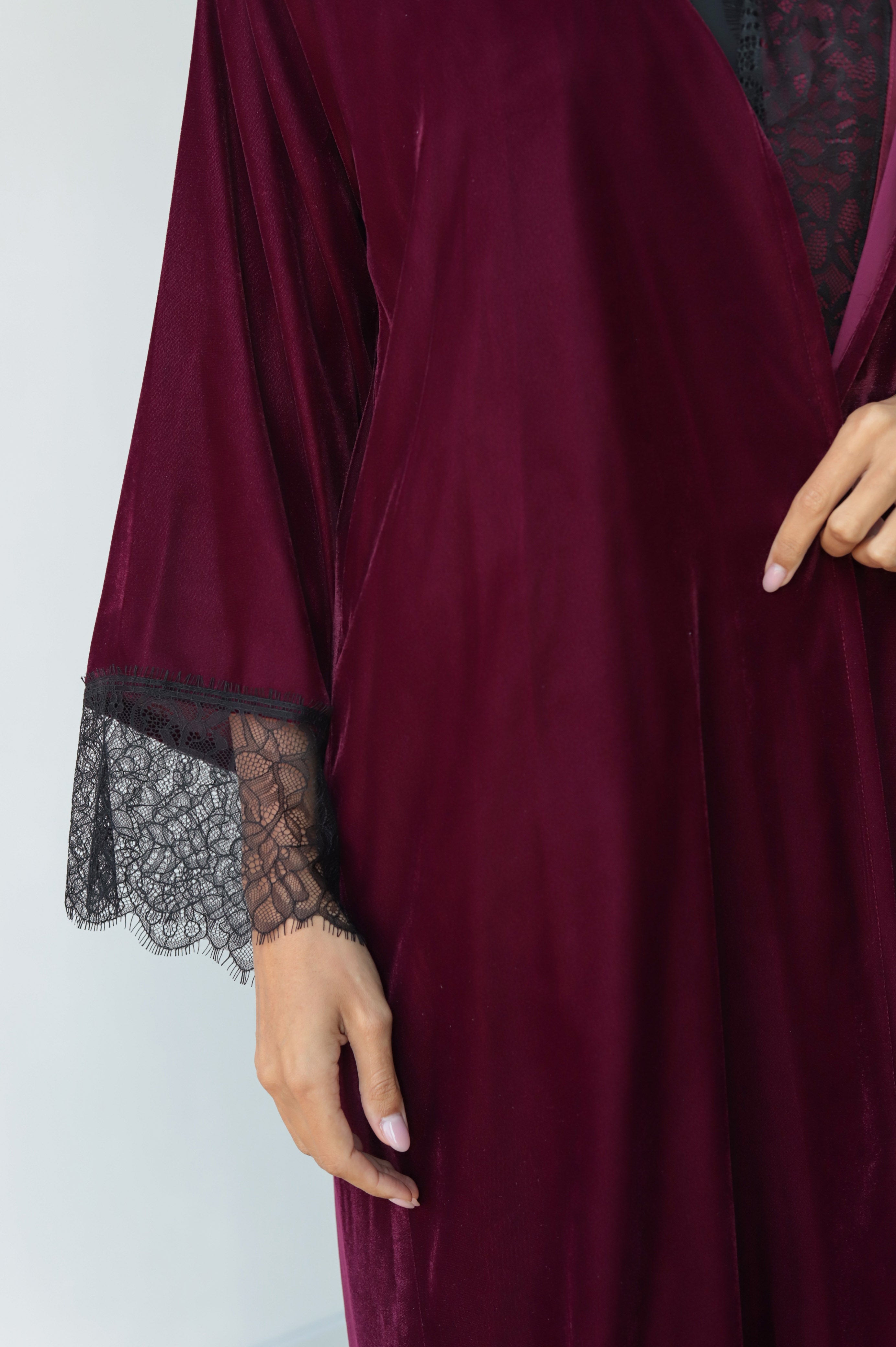 Basic Velvet Lace (Maroon Abaya)