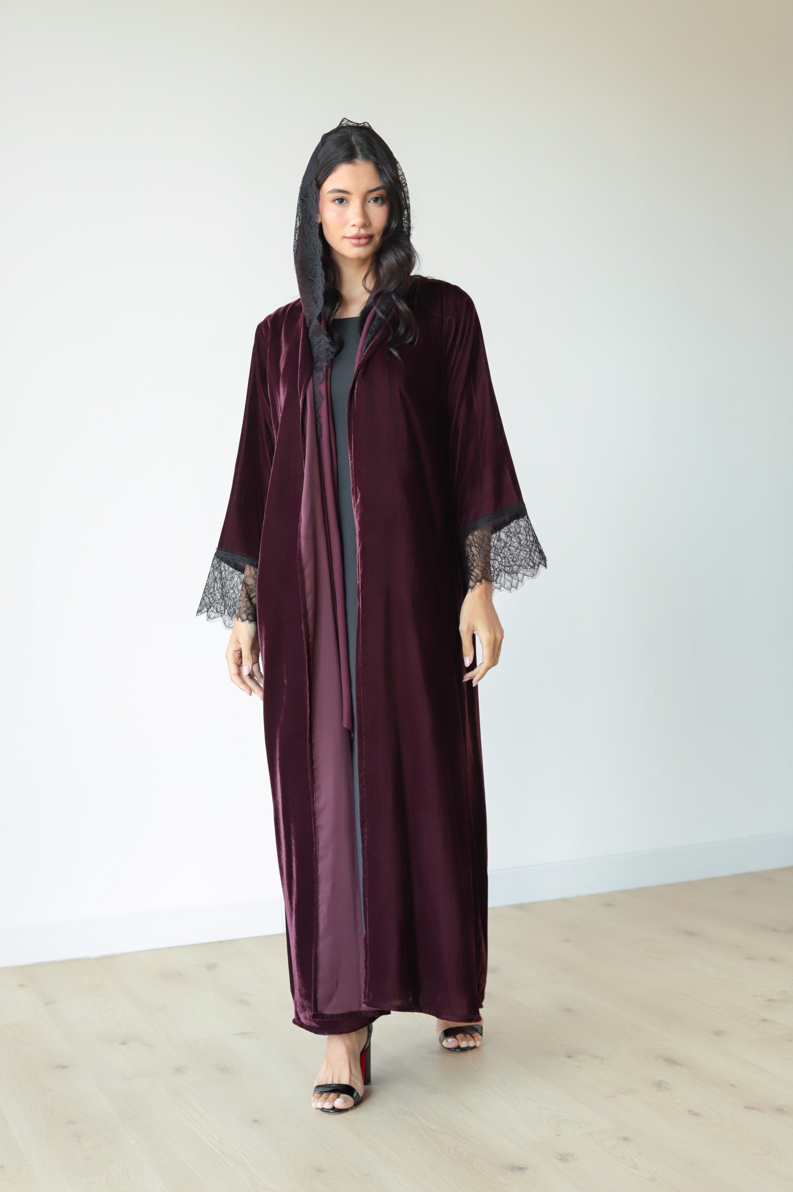 Basic Velvet Lace (Wine Abaya)