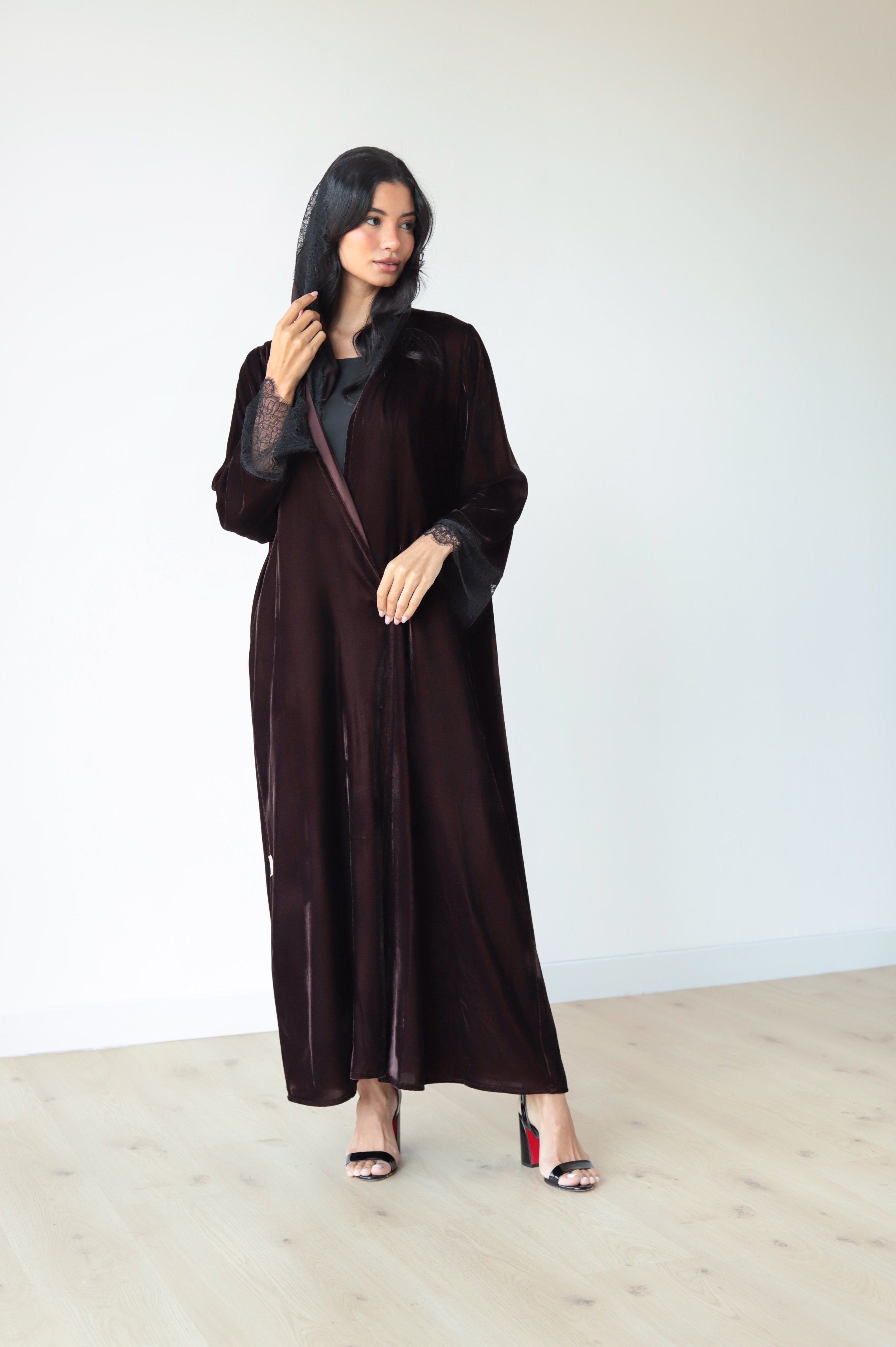 Basic Velvet Lace (Brown Abaya)
