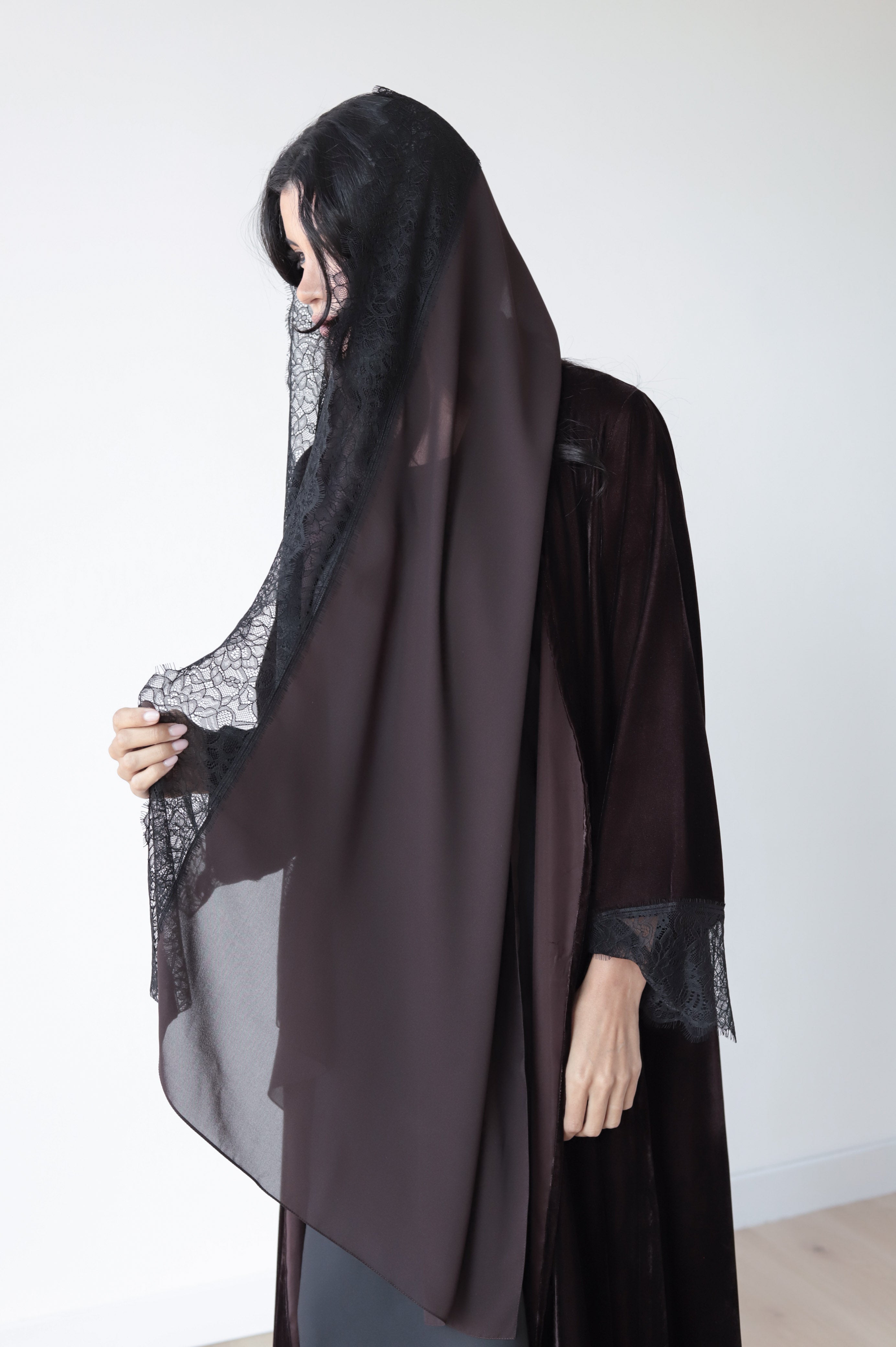 Basic Velvet Lace (Brown Abaya)