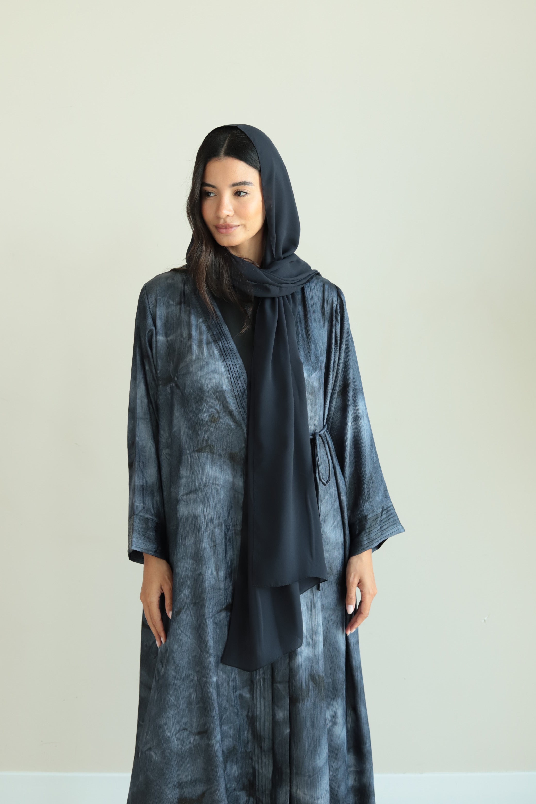 Basic Luna Pleated (Mid Night Blue Abaya )
