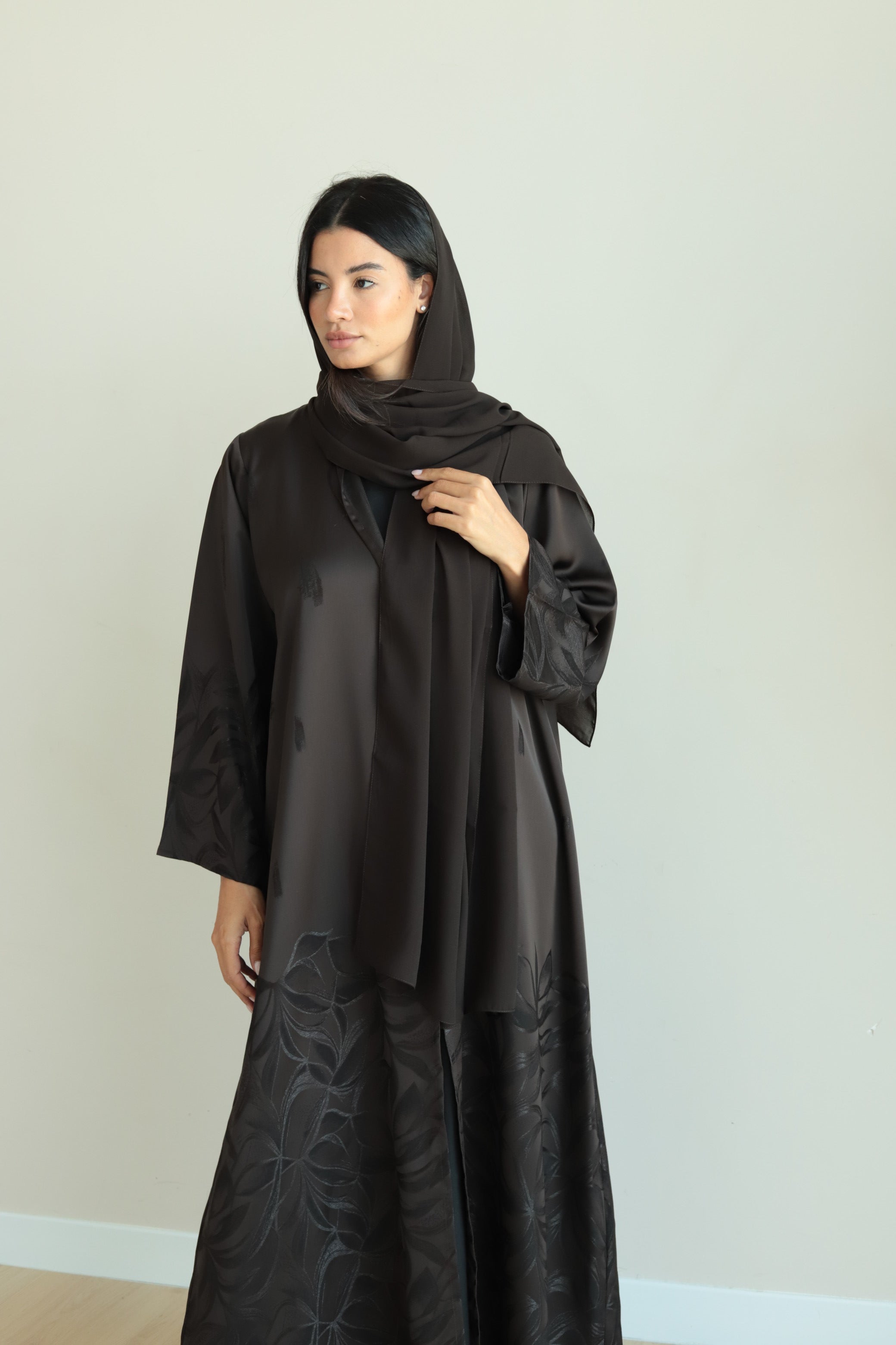 Basic Silky Flower (Brown Abaya )