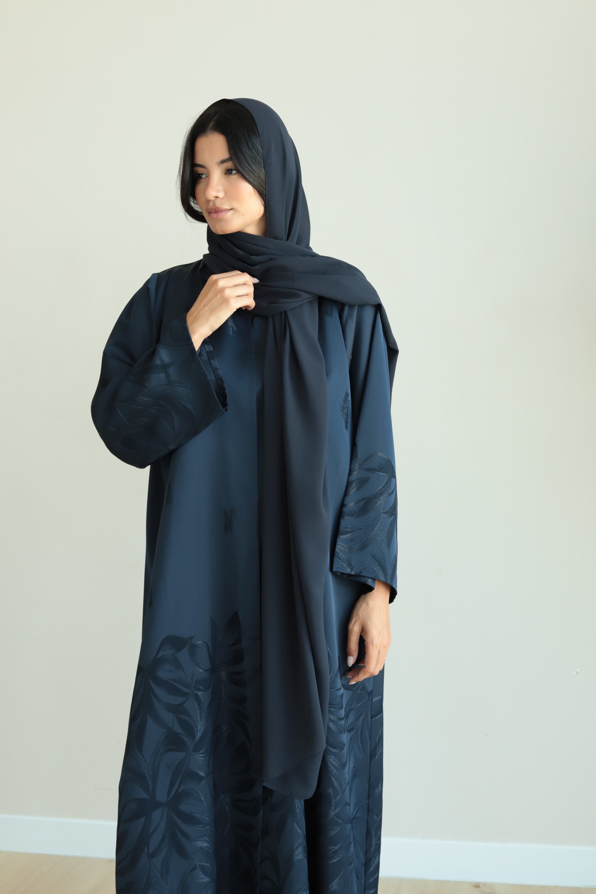Basic Silky Flower (Navy Blue Abaya )