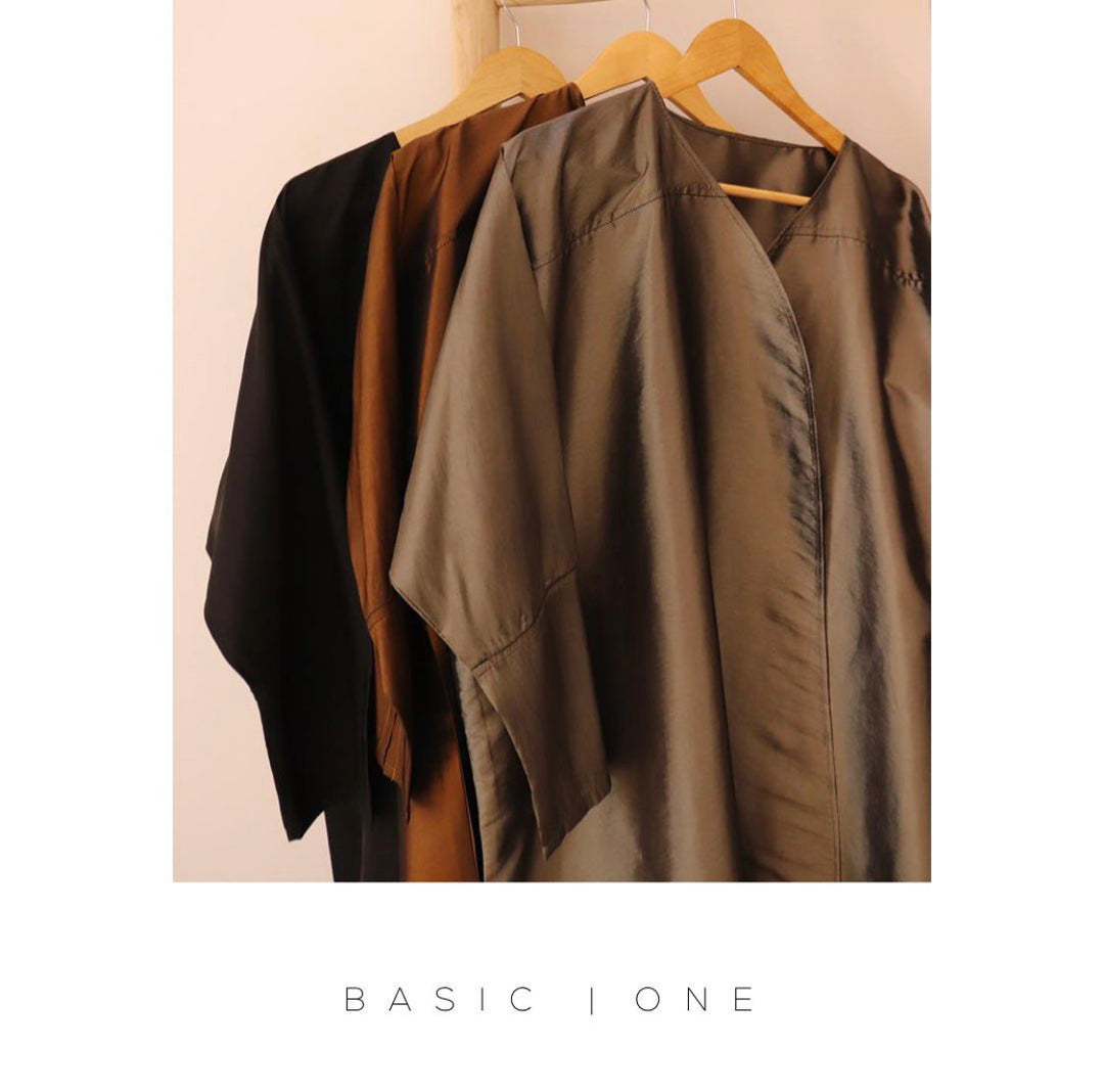 Basic 01 One (Black) - Abaya Dubai