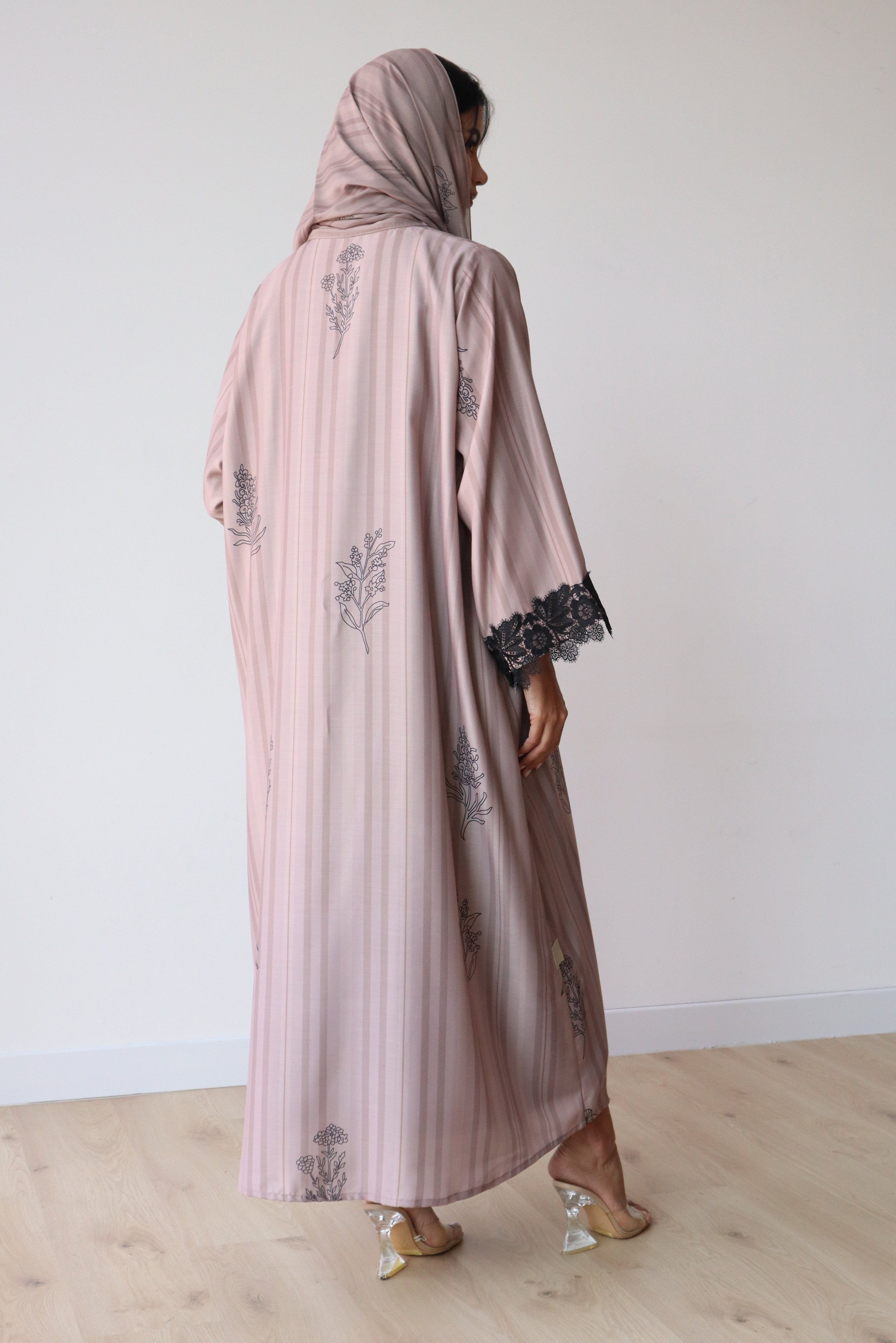 Basic Print Stripes (Beige Abaya)