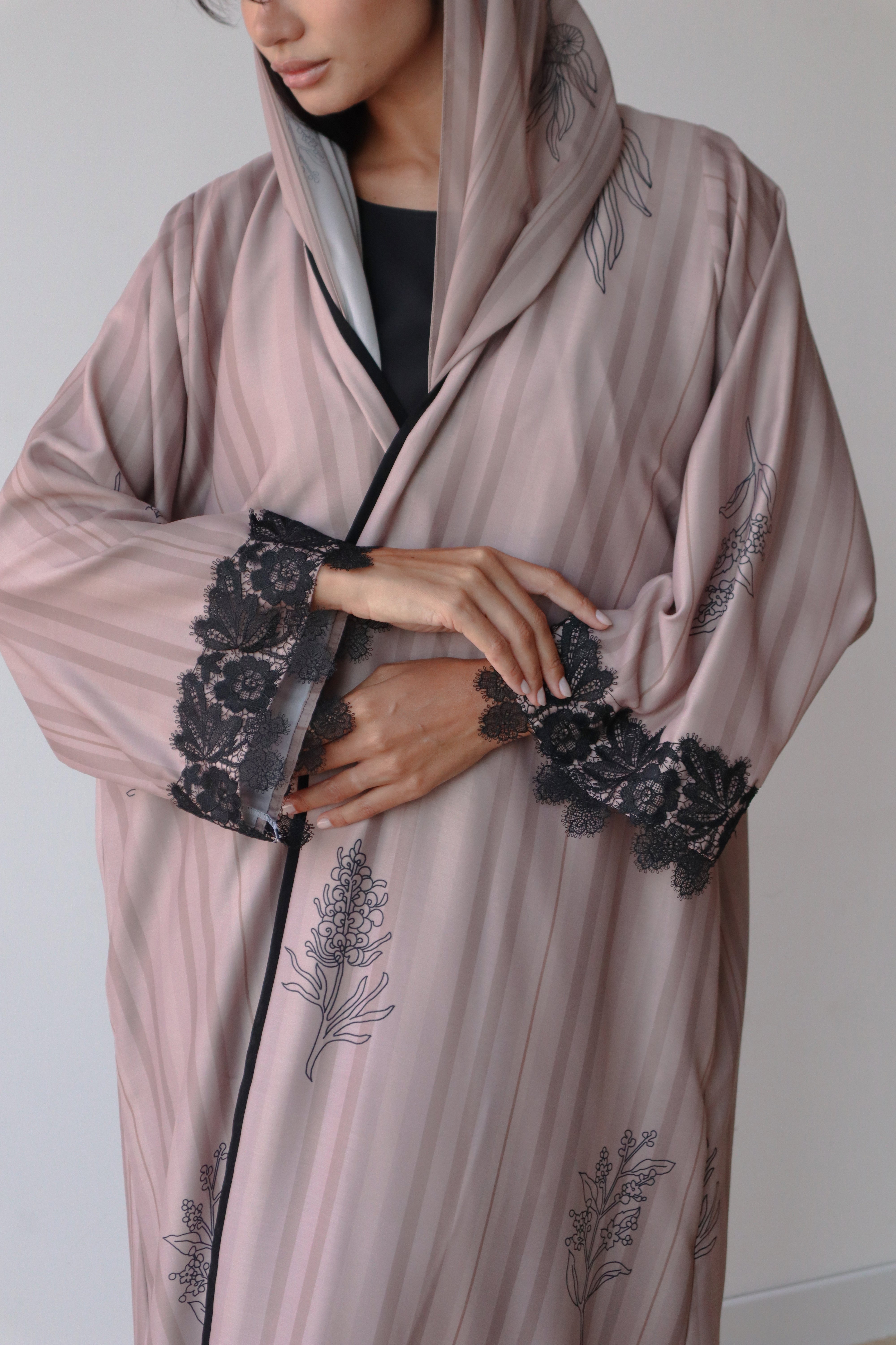 Basic Print Stripes (Beige Abaya)