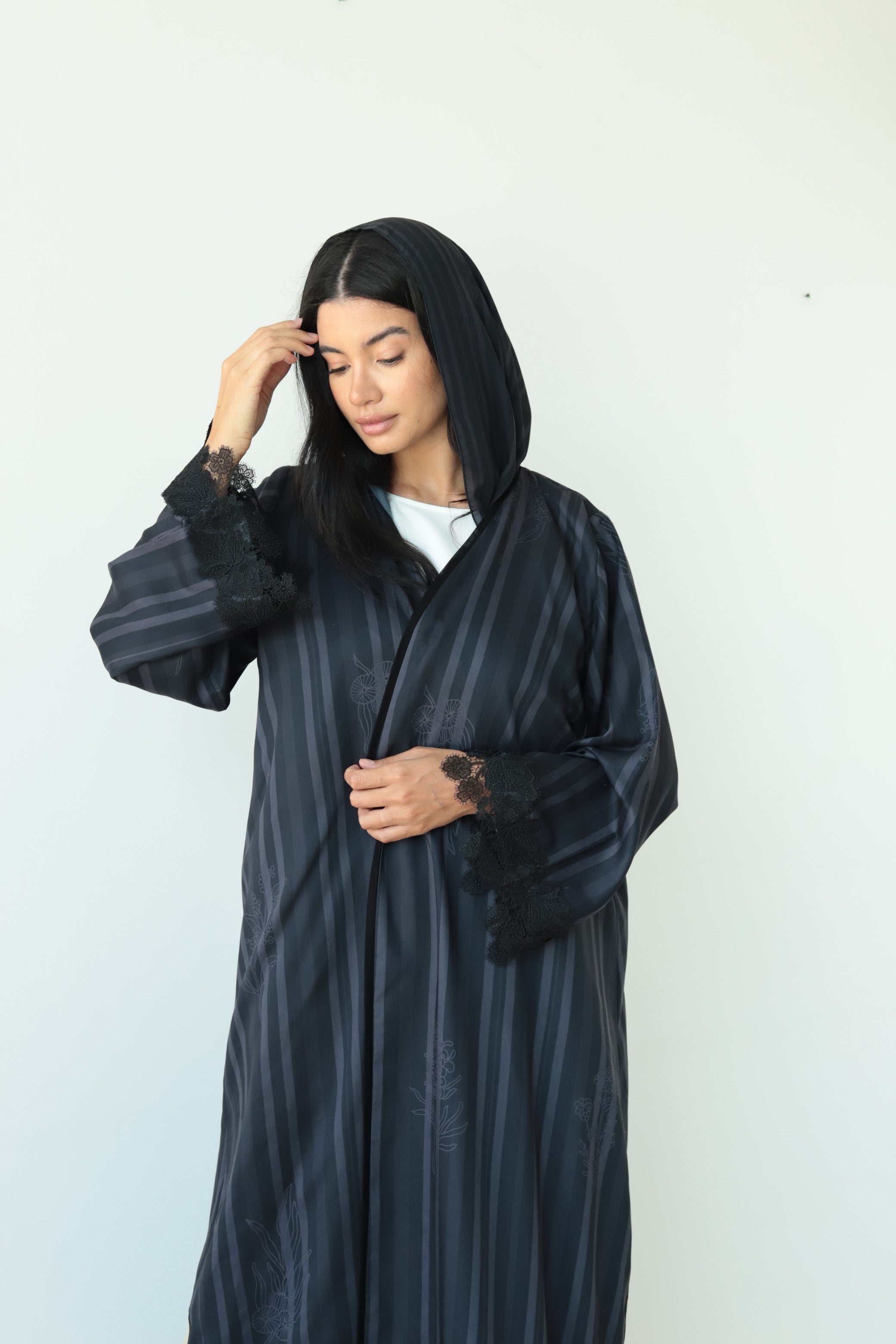 Basic Print Stripes (Black Abaya)