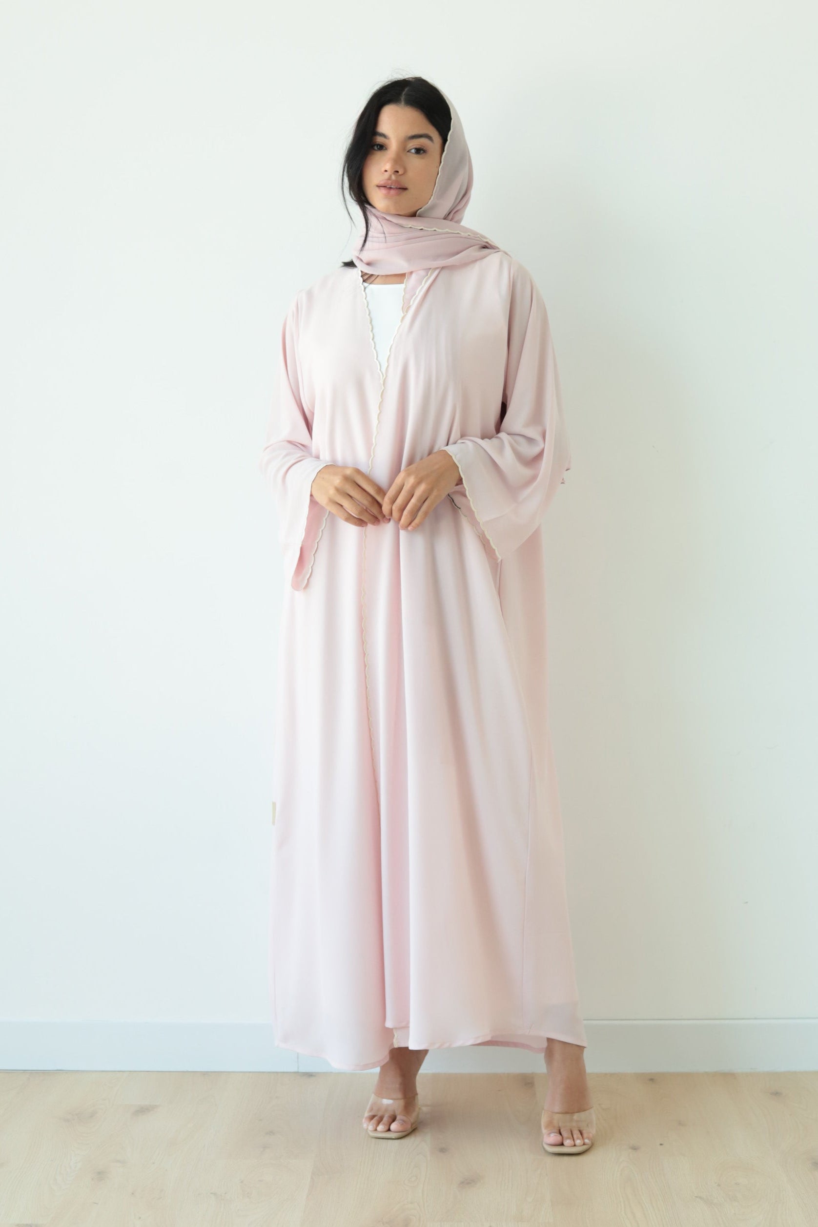 Basic Scallop (Pink Abaya)