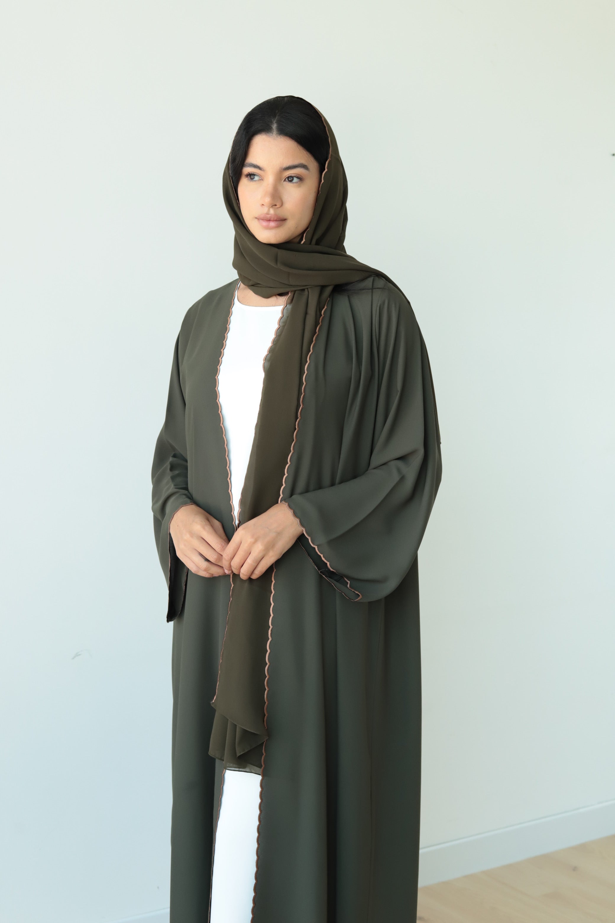 Basic Scallop (Olive Green Abaya)