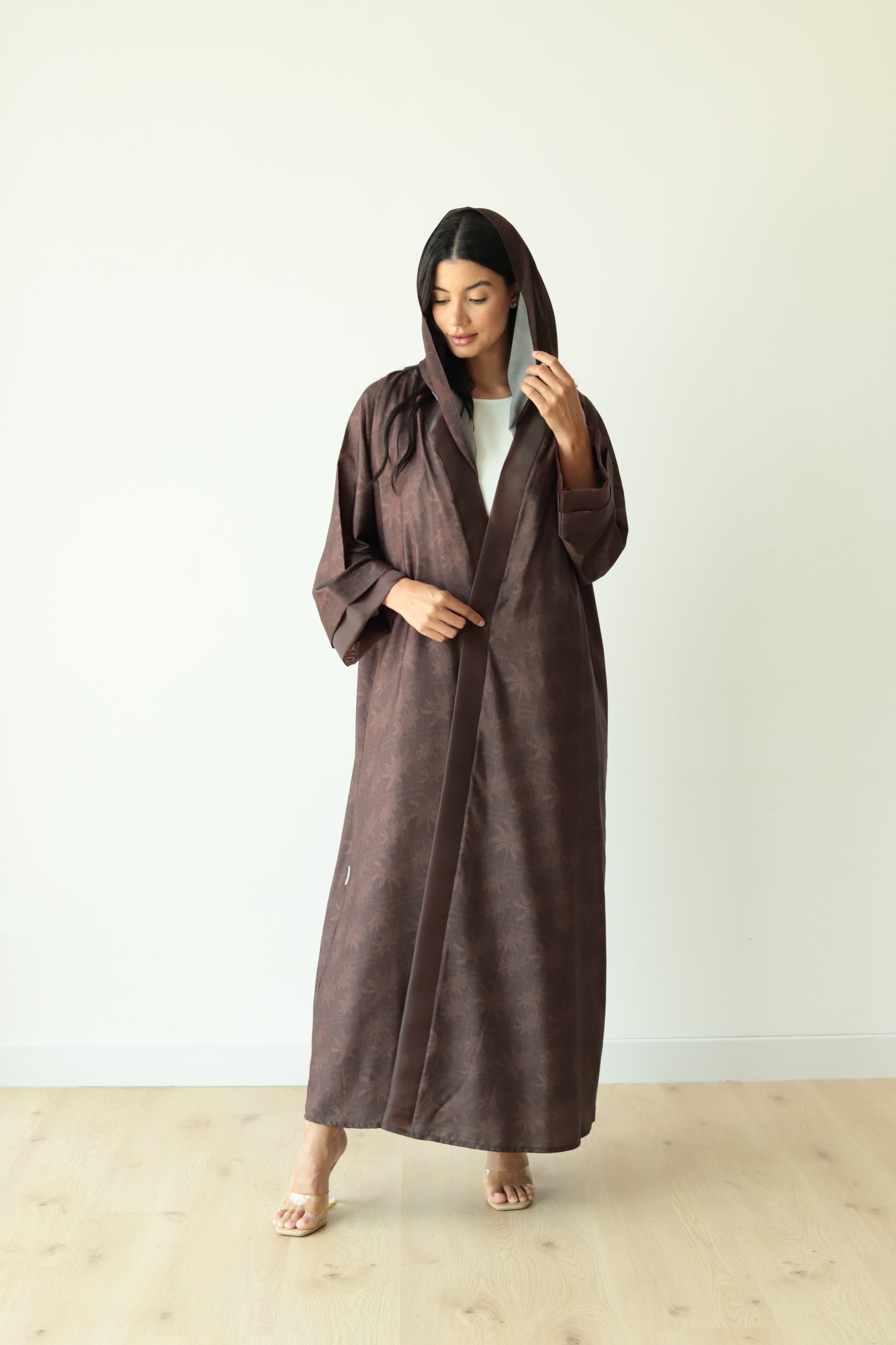 Basic Print Palm Tree  (Brown Abaya)