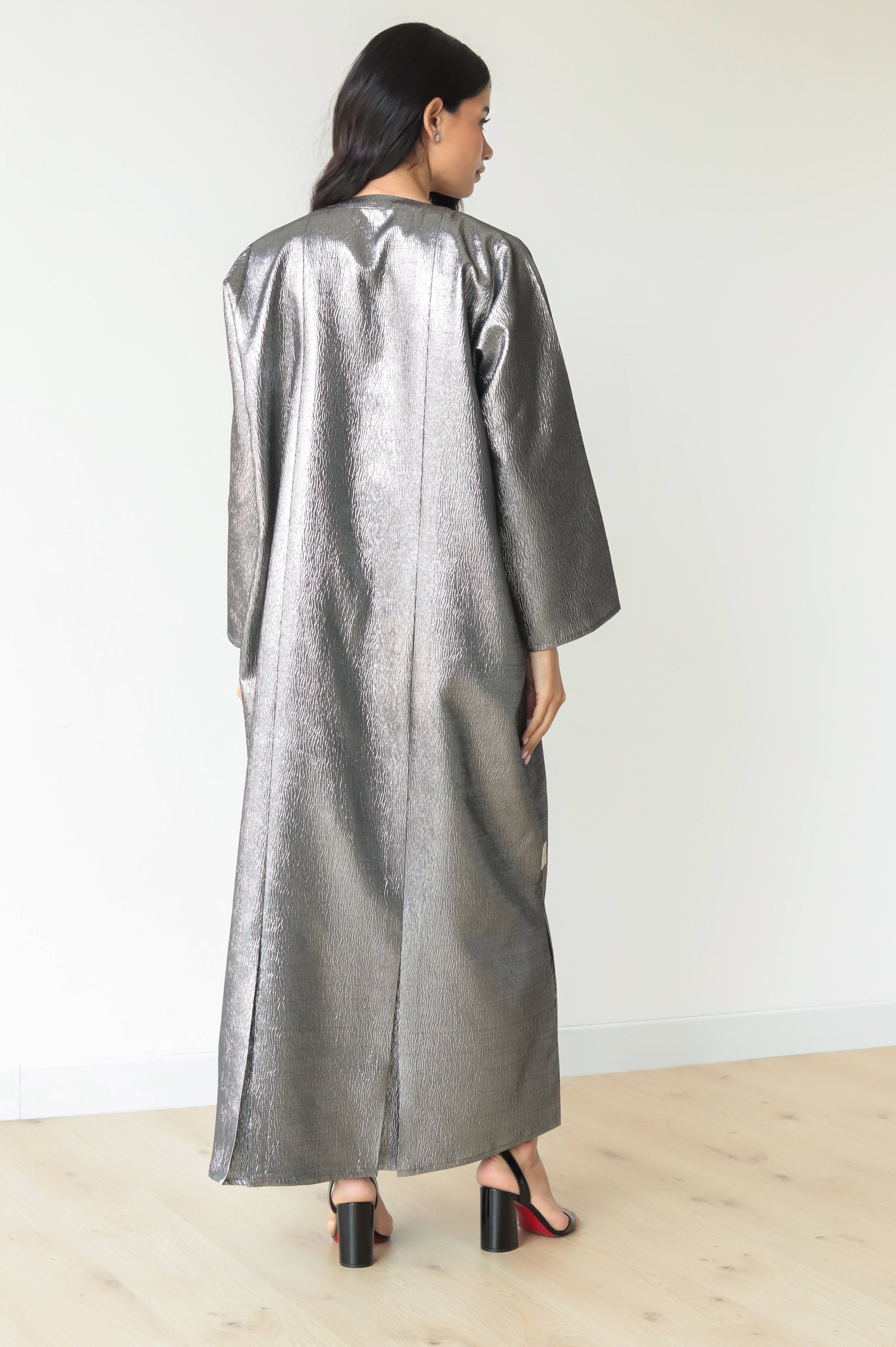 Basic Brocade (Silver Abaya)