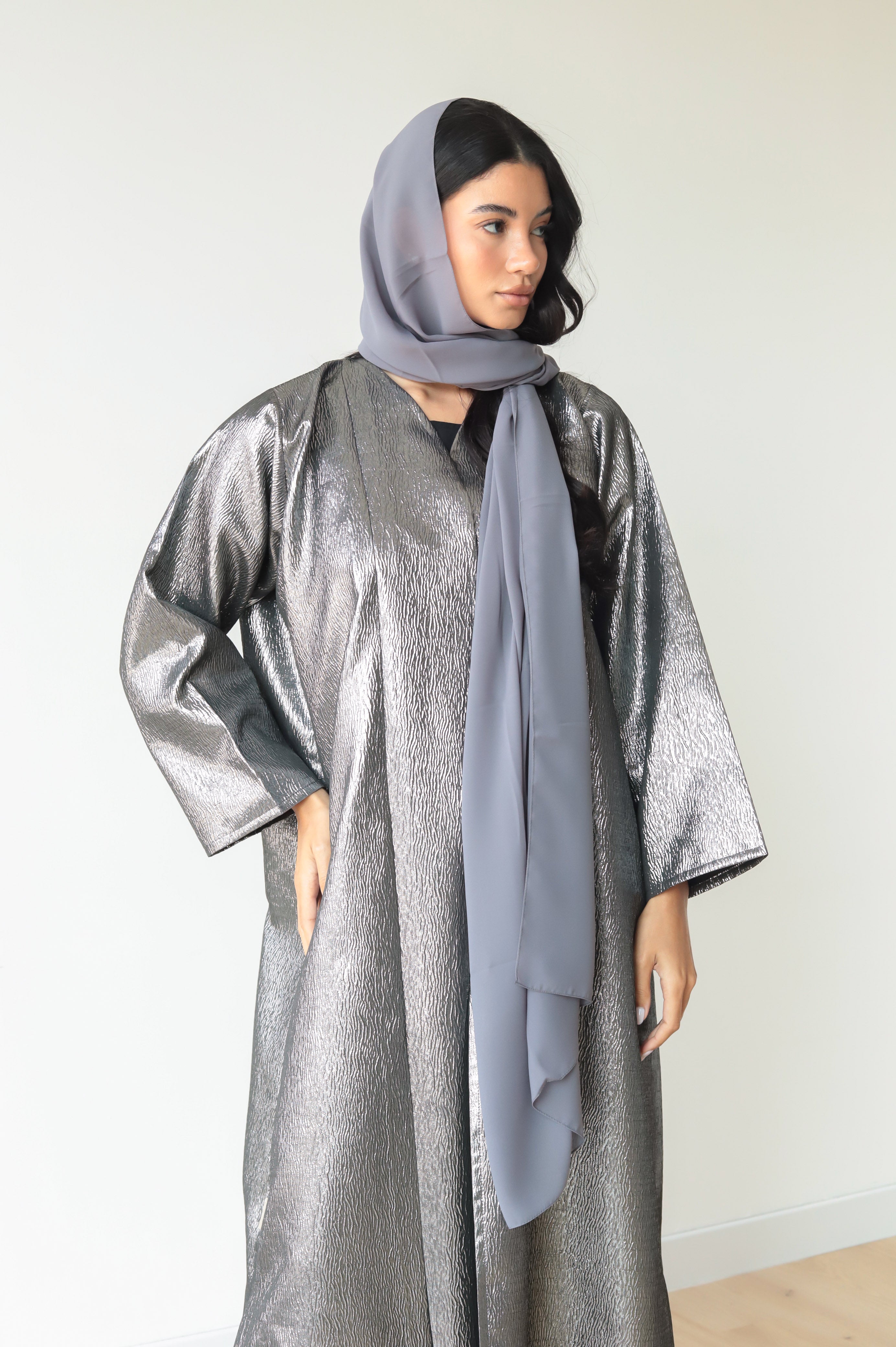 Basic Brocade (Silver Abaya)