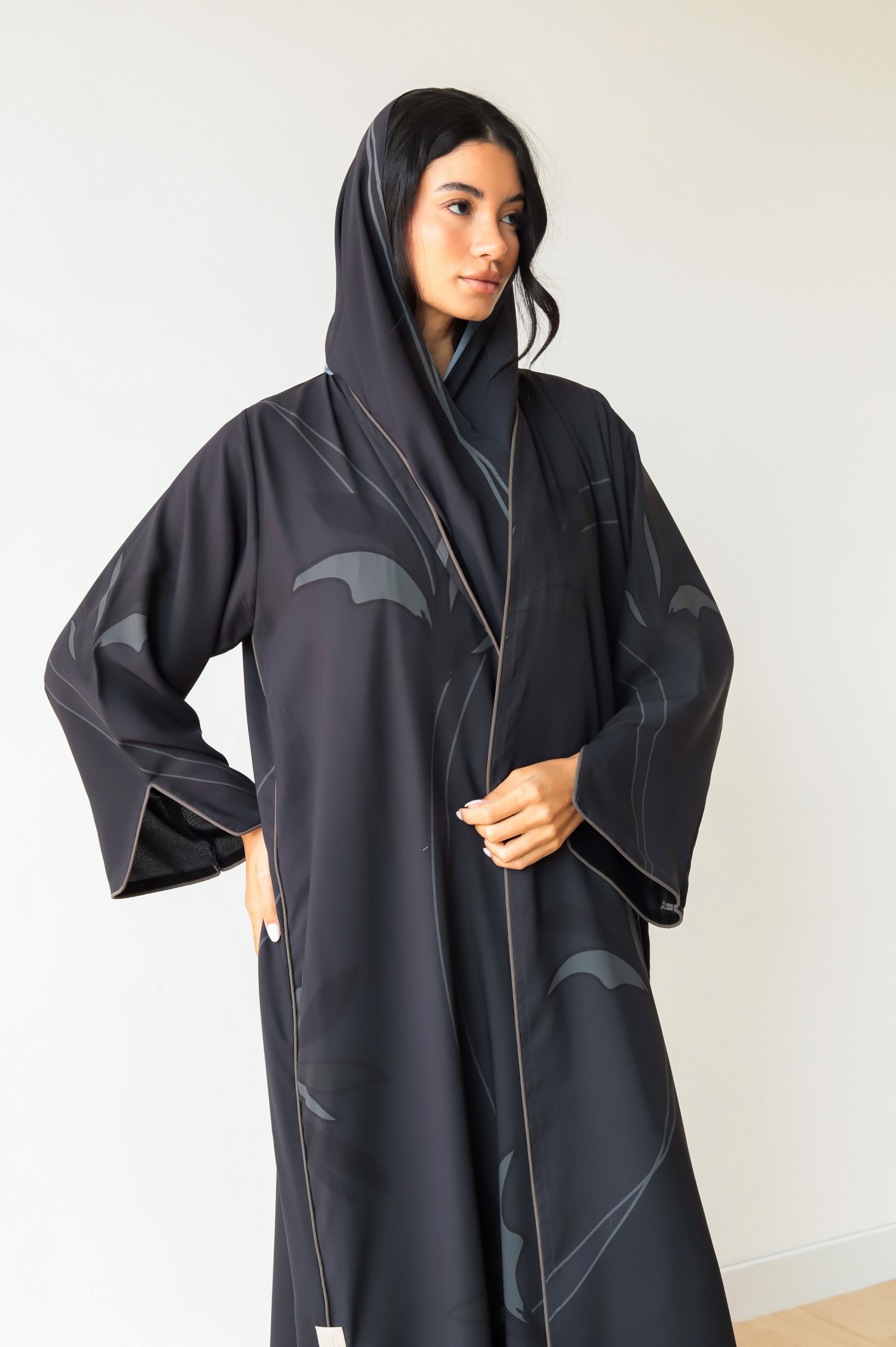 Basic Floral Piping  (Black Abaya) - BasicAbaya