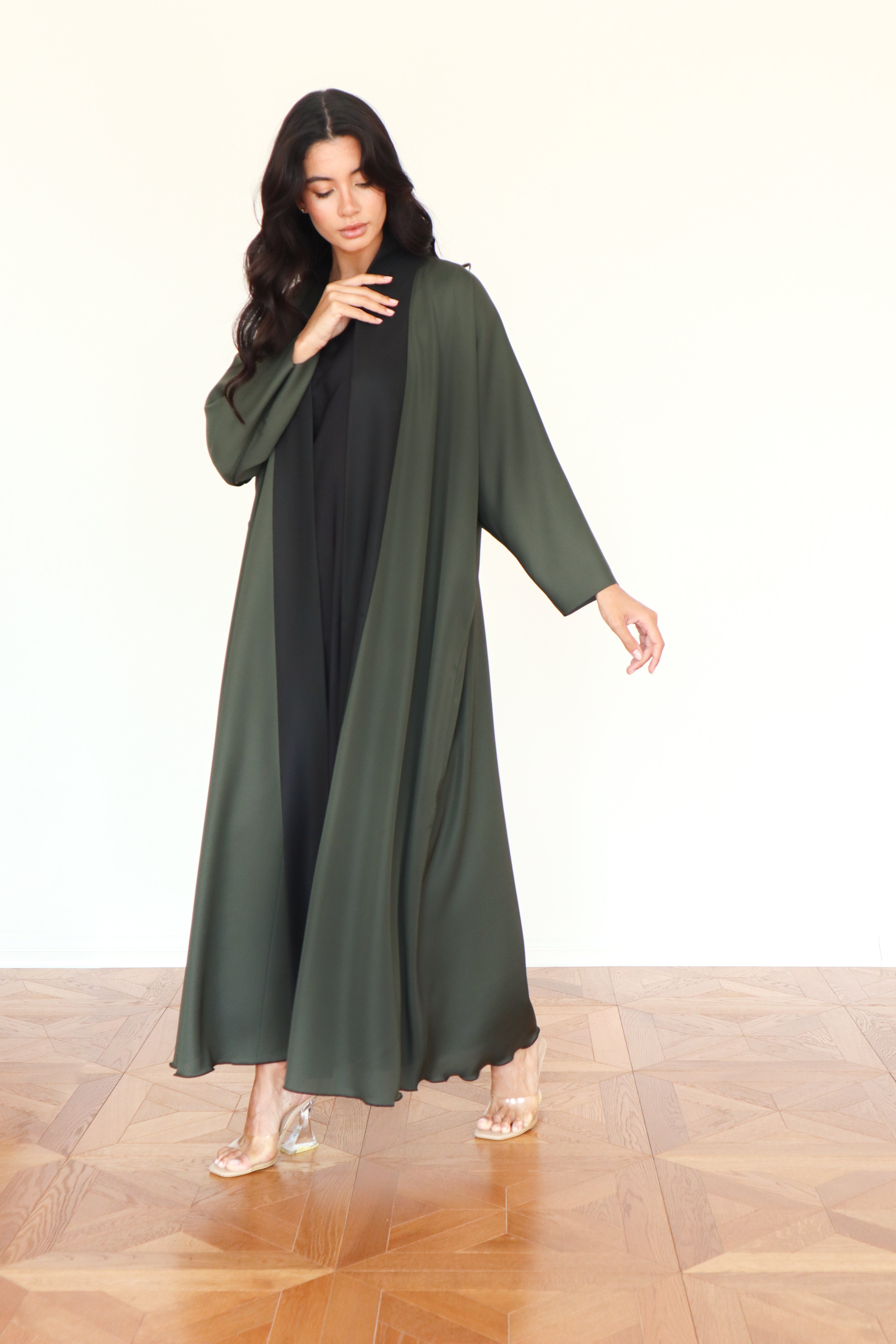 Basic Reversible half bisht (Black & Green Abaya)