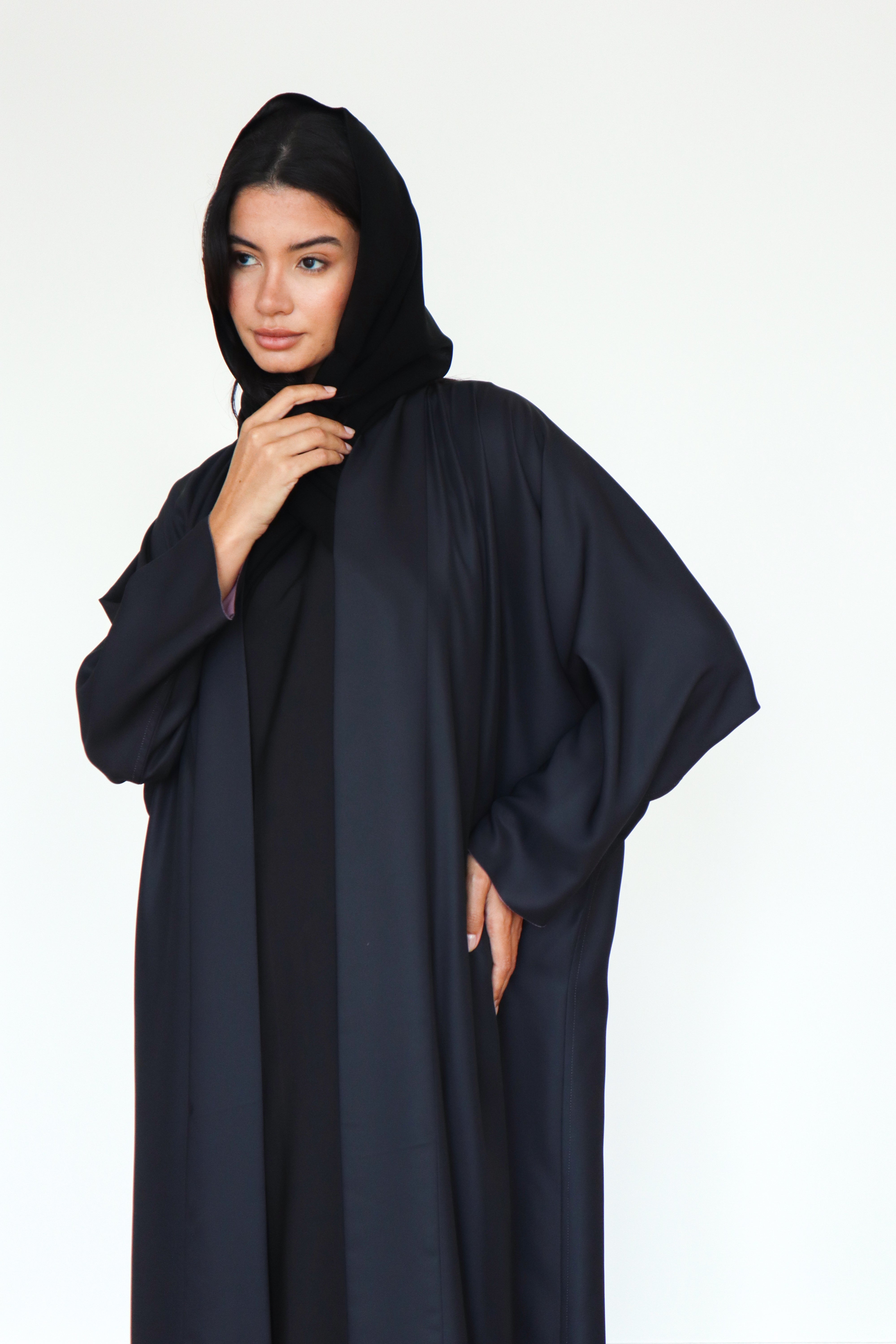Basic Reversible half bisht (Black & Purple Abaya)