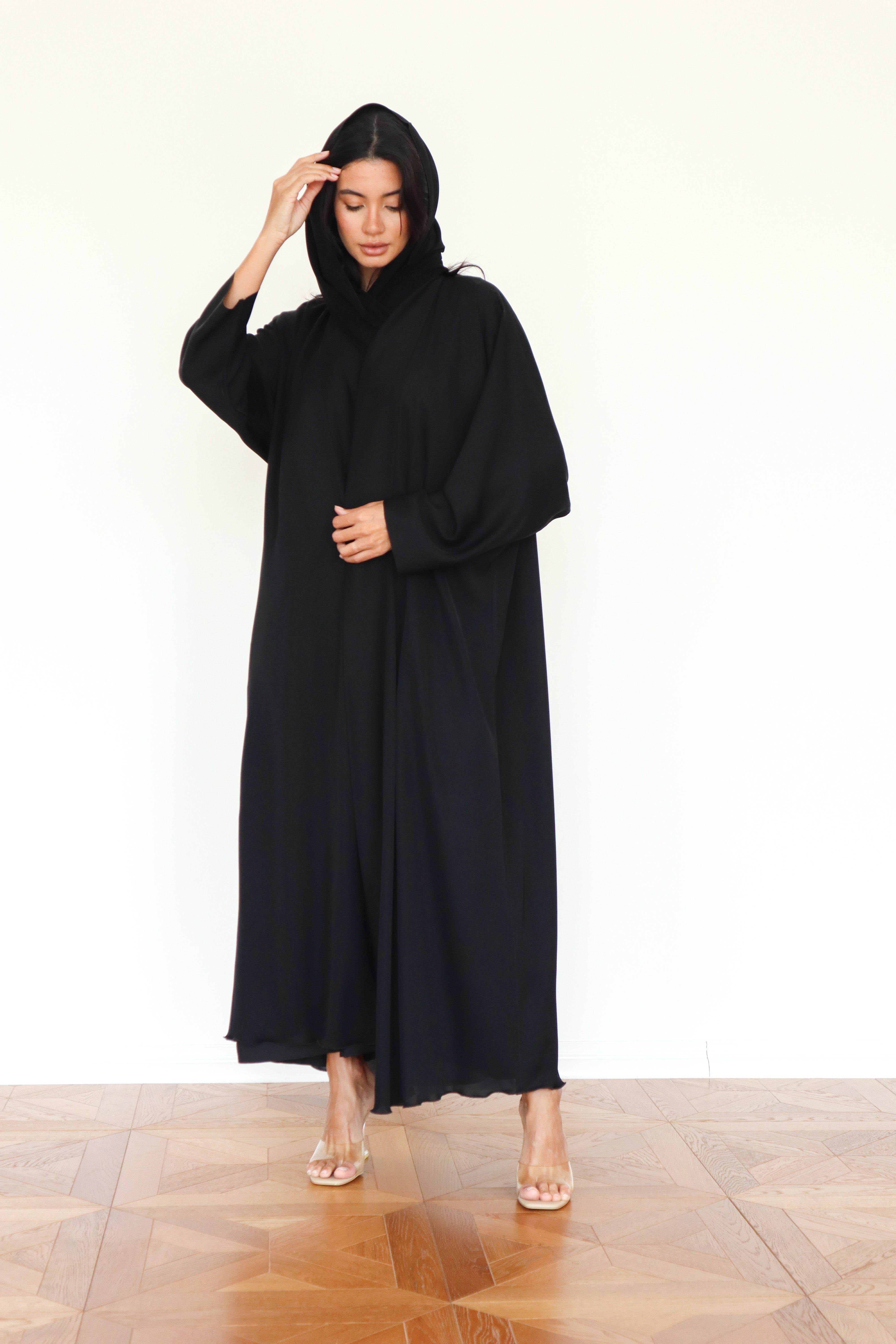 Basic Reversible half bisht (Black Abaya)